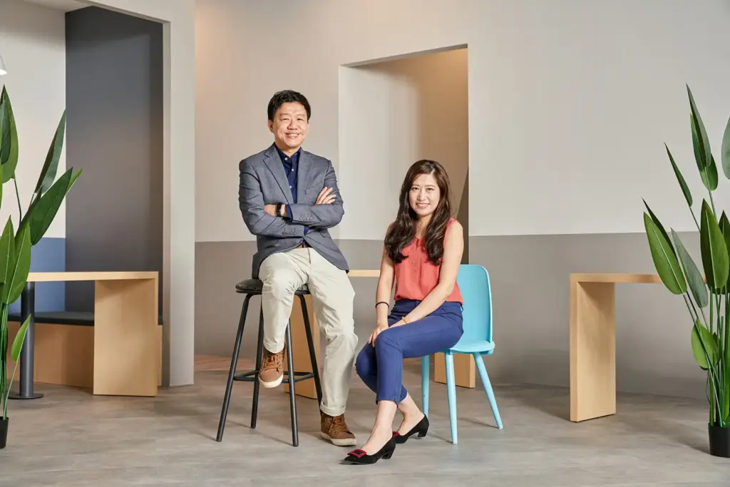 Geniebook Corporate IMG 03