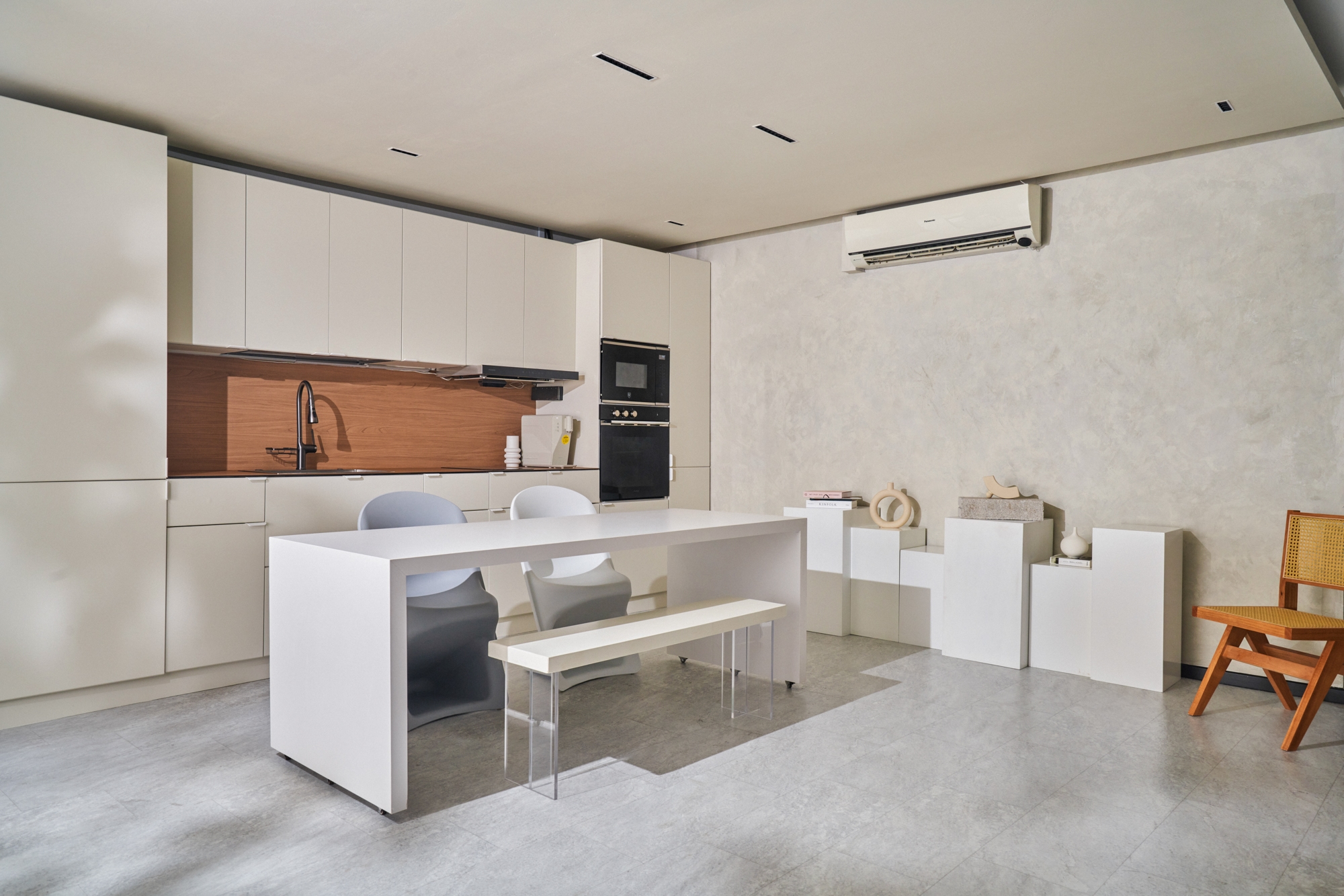 pantry 01