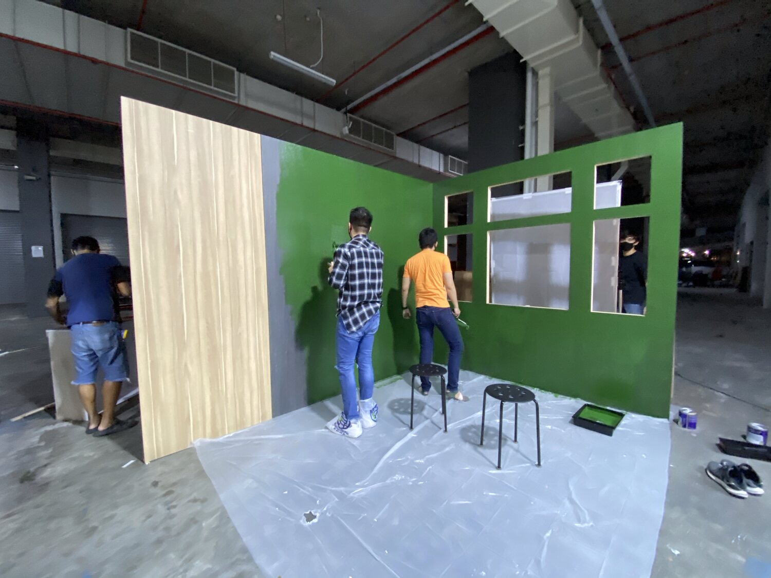 Behind the scenes — GradePixel crew building the set walls for the Electrolux product photography shoot