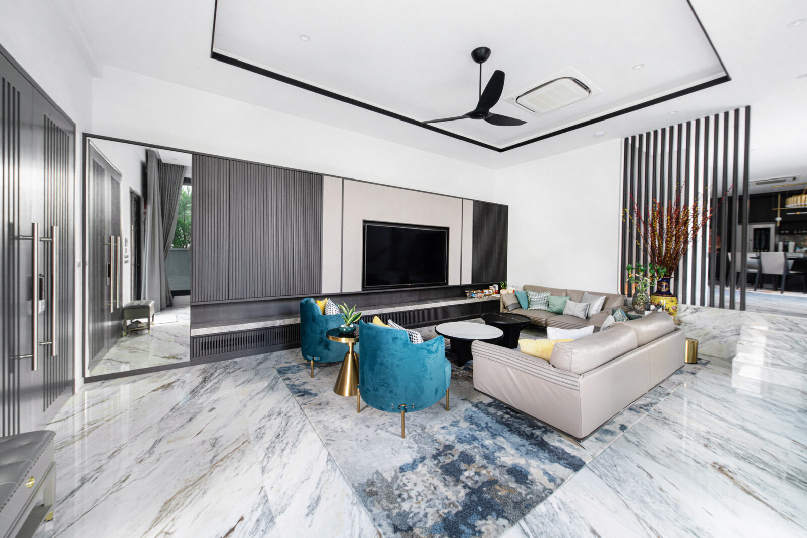Tai Keng semi-detached home marble living room with feature wall — real estate photography Singapore